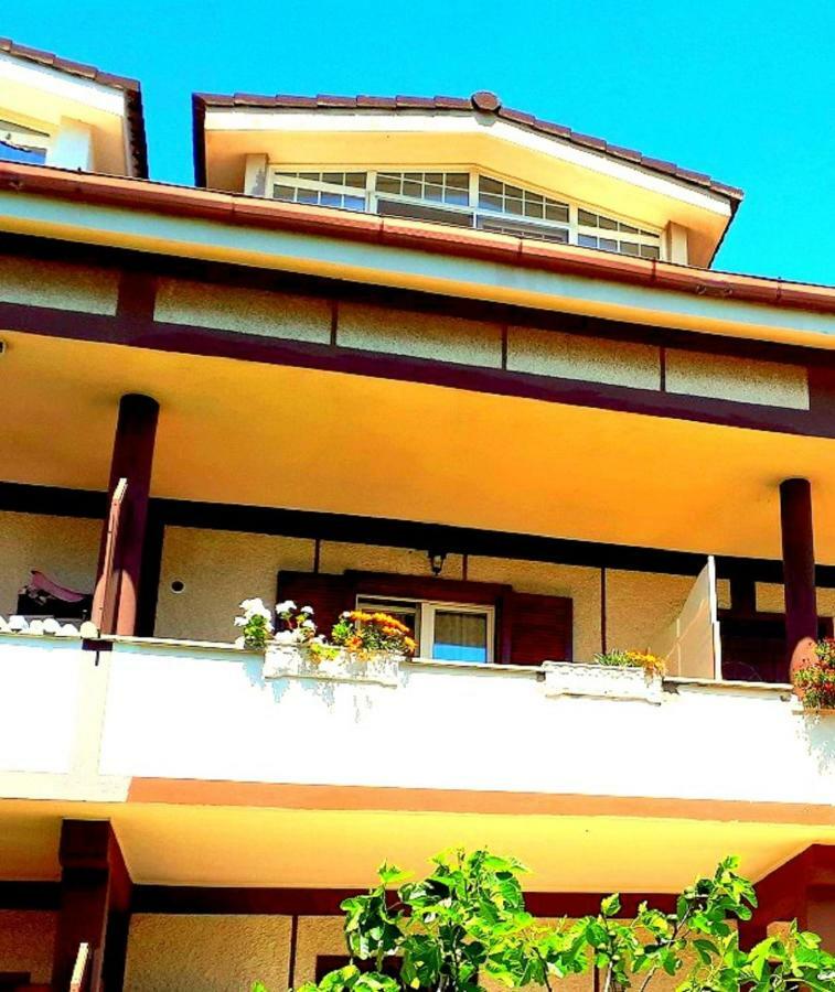 Casa Magnolia Apartment Pomezia Ngoại thất bức ảnh